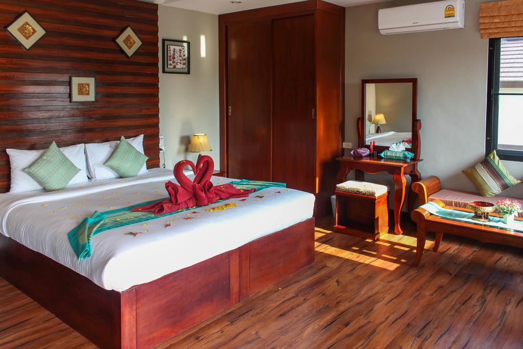 Bang Sak The Hip Resort @ Khao Lak חדר תמונה