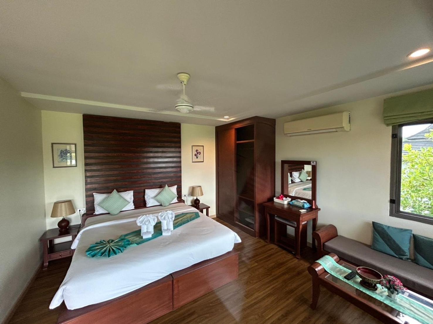 Bang Sak The Hip Resort @ Khao Lak מראה חיצוני תמונה