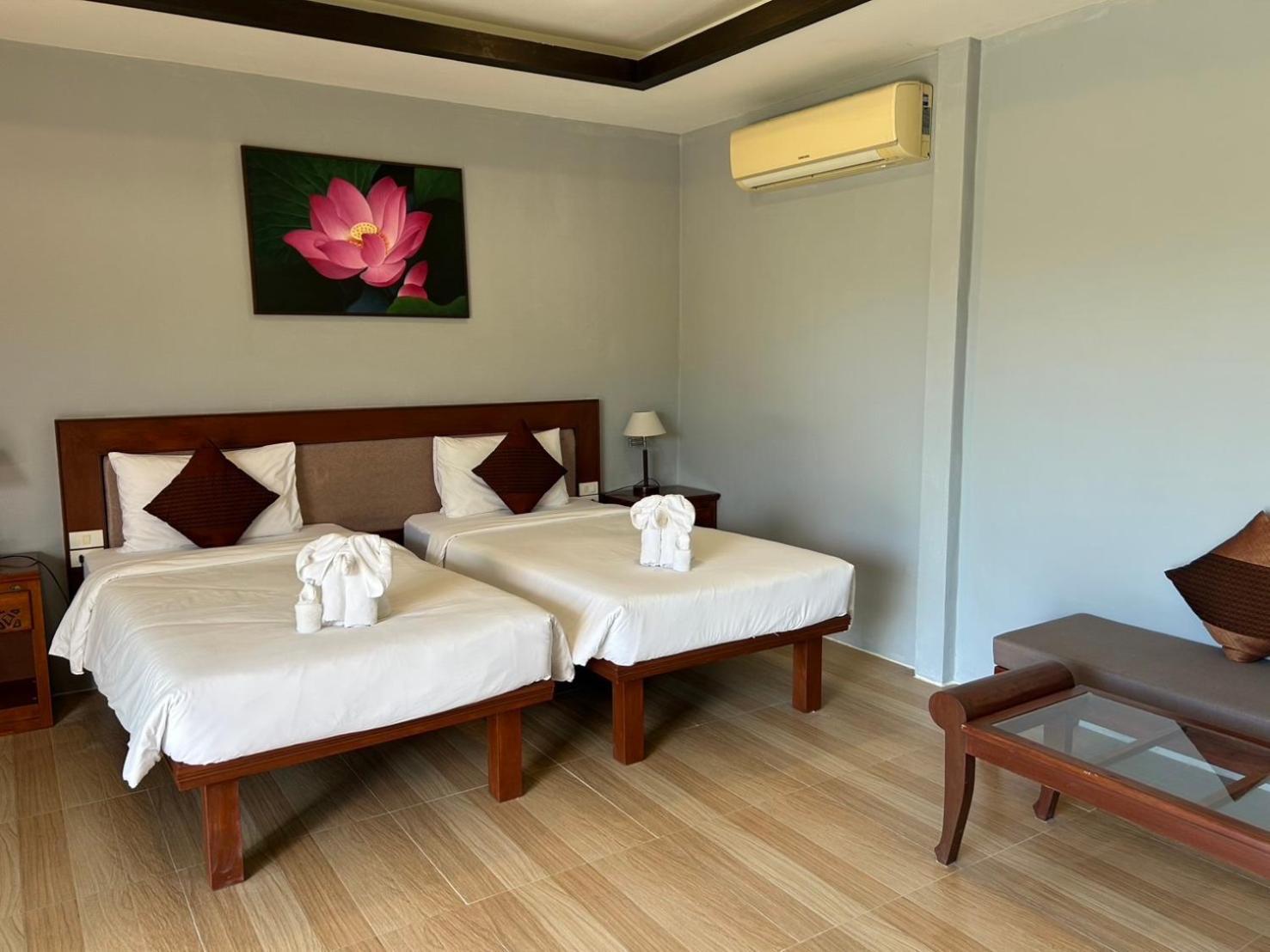 Bang Sak The Hip Resort @ Khao Lak מראה חיצוני תמונה