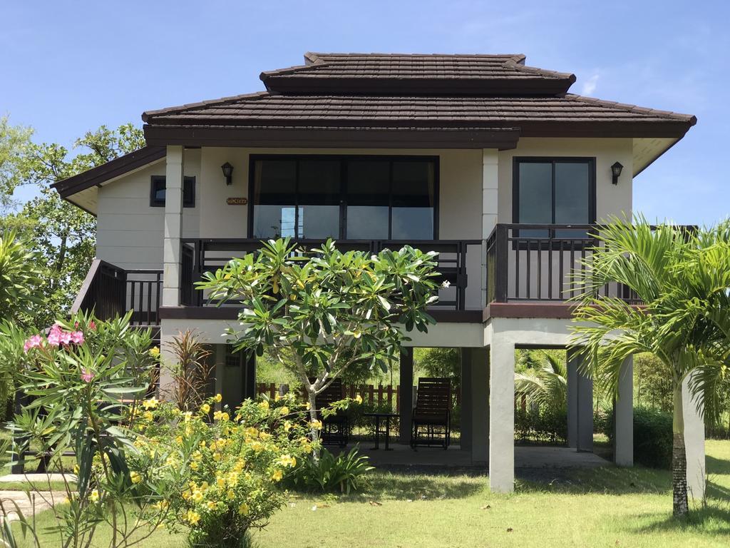 Bang Sak The Hip Resort @ Khao Lak מראה חיצוני תמונה
