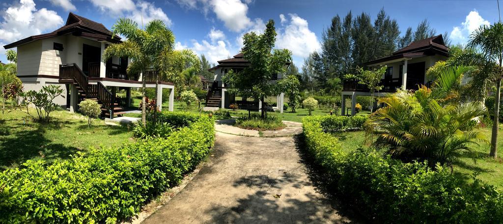 Bang Sak The Hip Resort @ Khao Lak מראה חיצוני תמונה