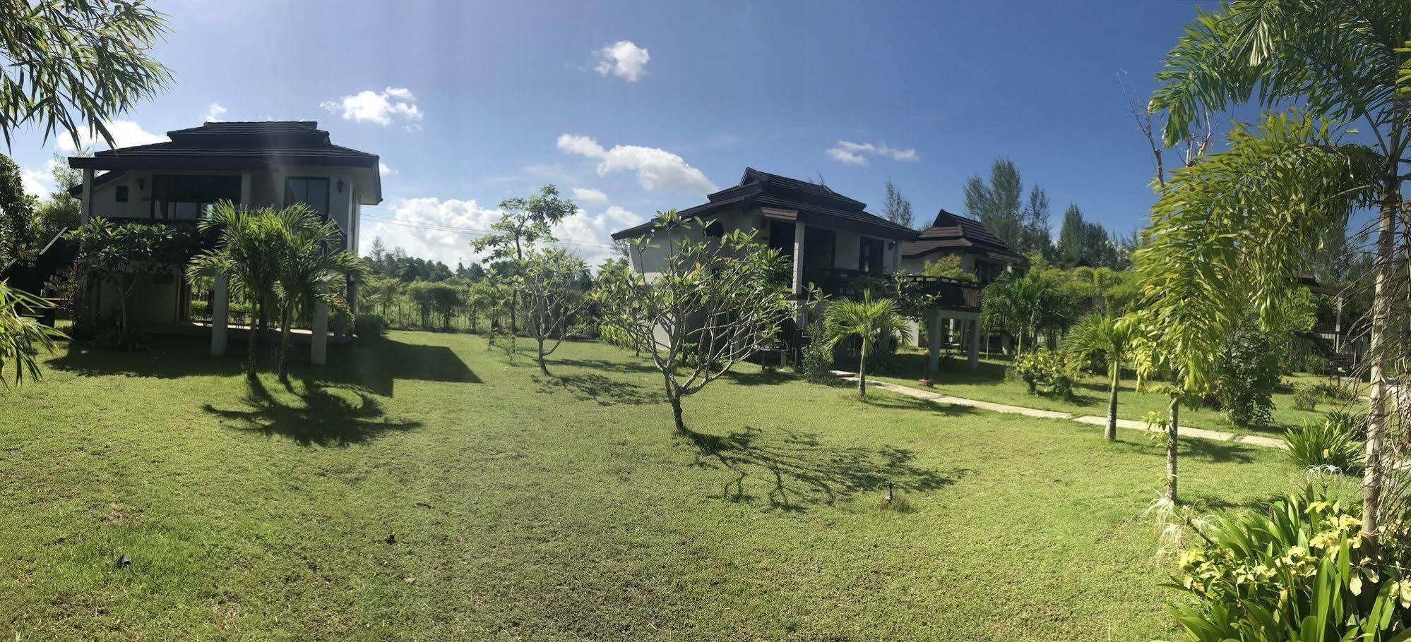 Bang Sak The Hip Resort @ Khao Lak מראה חיצוני תמונה