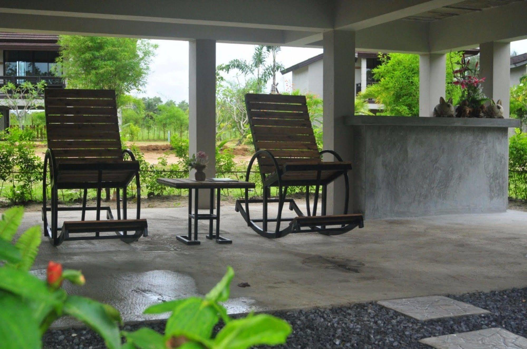 Bang Sak The Hip Resort @ Khao Lak מראה חיצוני תמונה