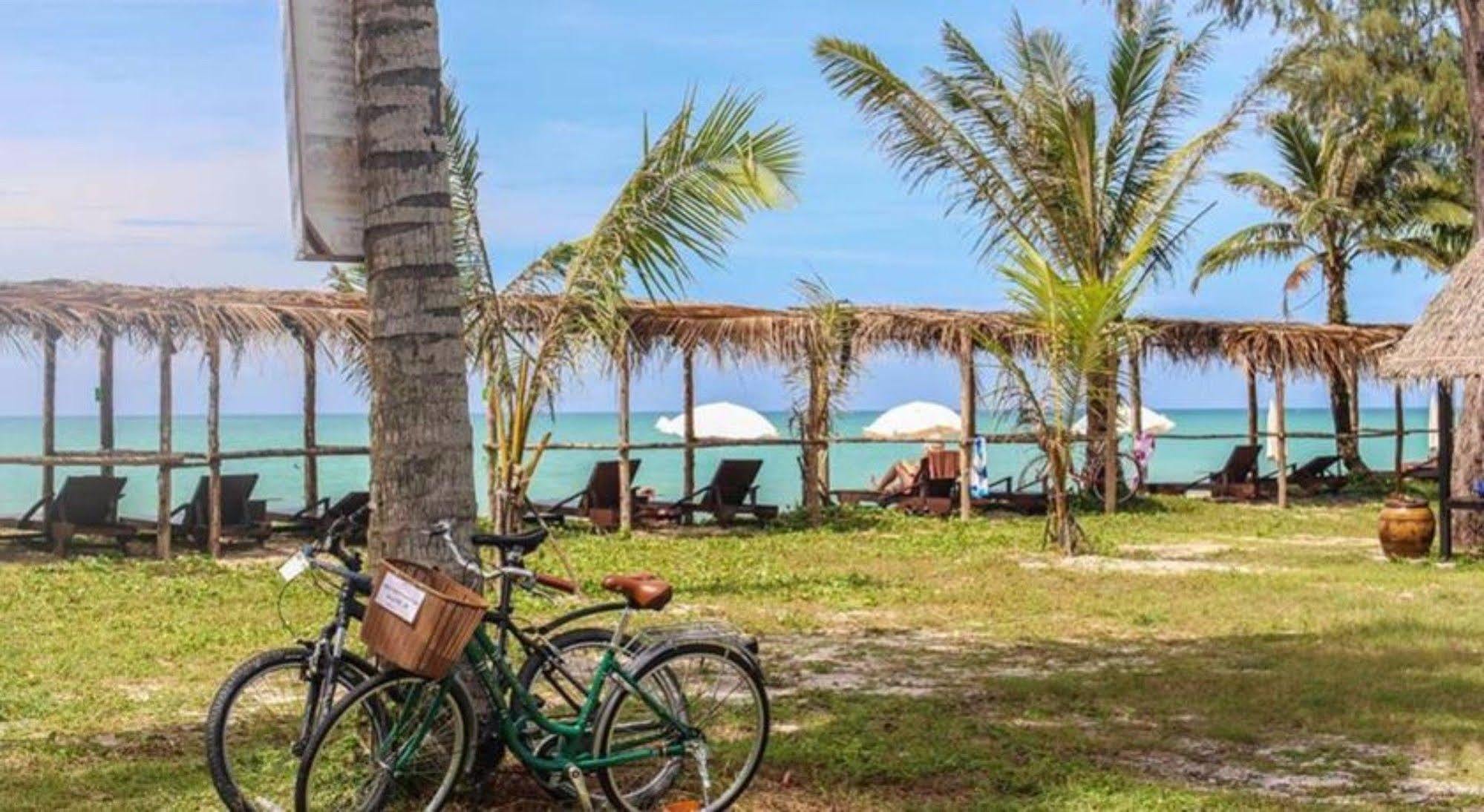 Bang Sak The Hip Resort @ Khao Lak מראה חיצוני תמונה