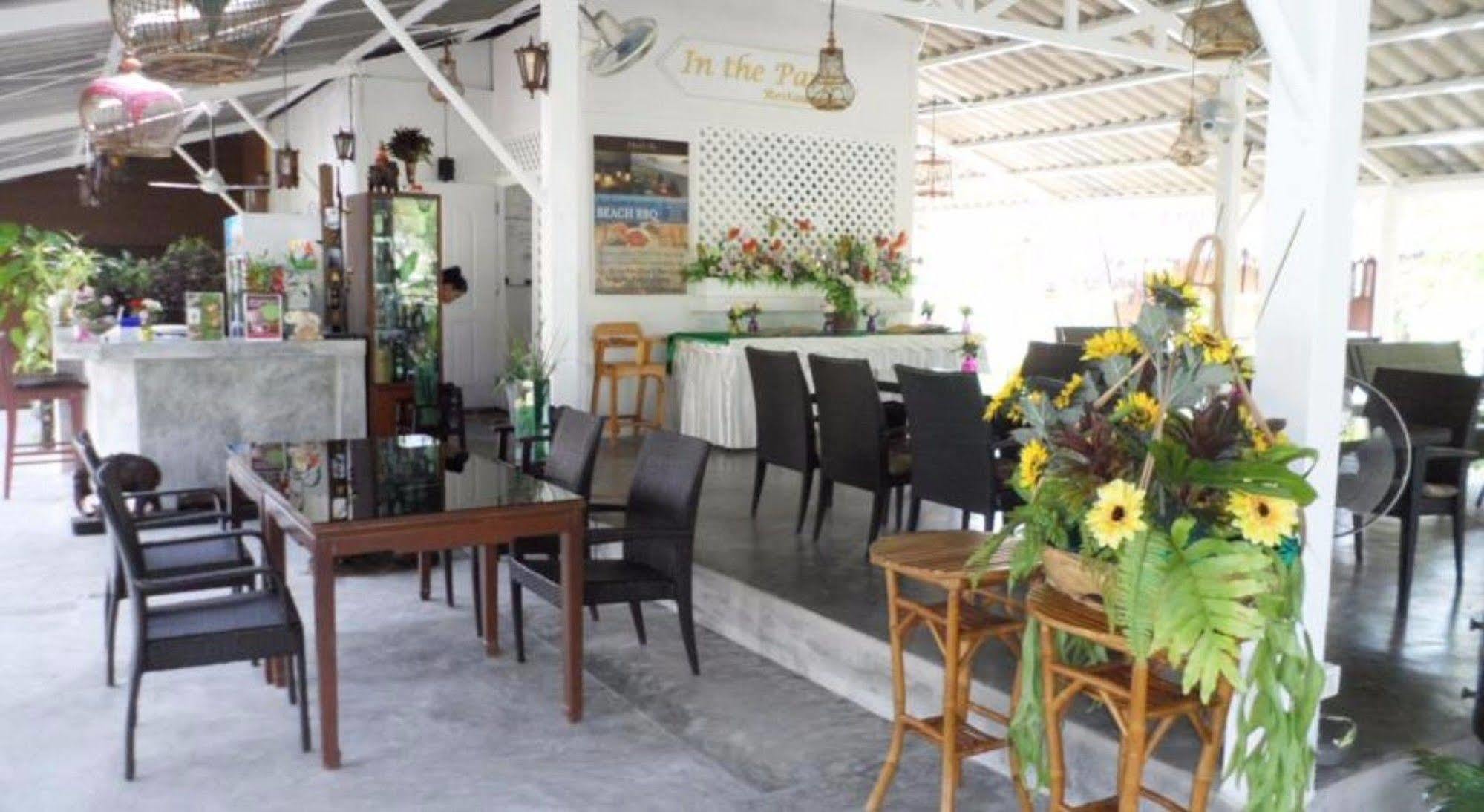 Bang Sak The Hip Resort @ Khao Lak מראה חיצוני תמונה